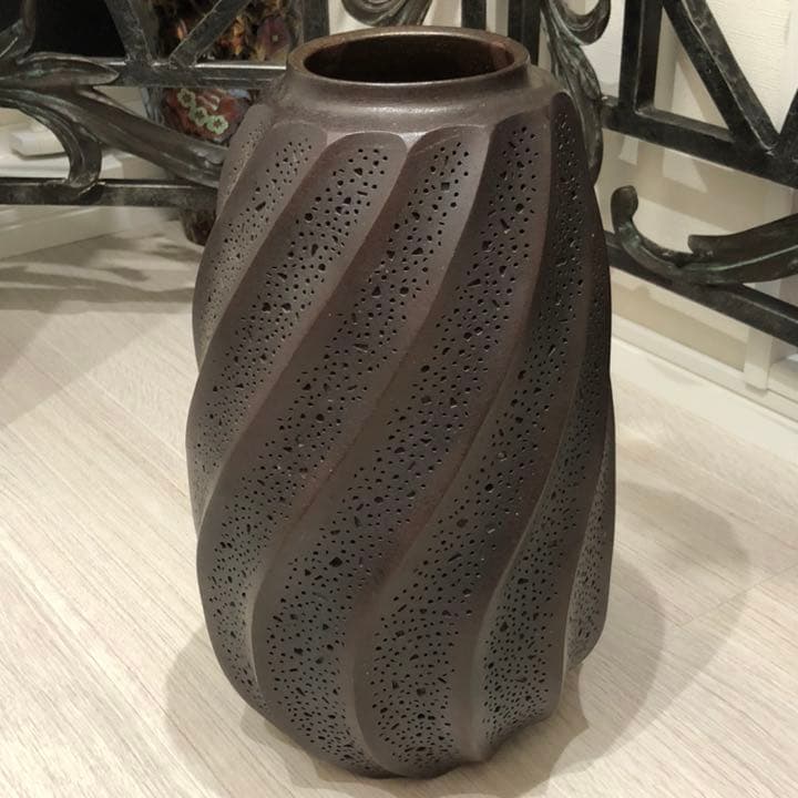 究極の美◼️蔵から超凄そうな超迫力のある特大な壺が出てきました。壷、古美術、花道具