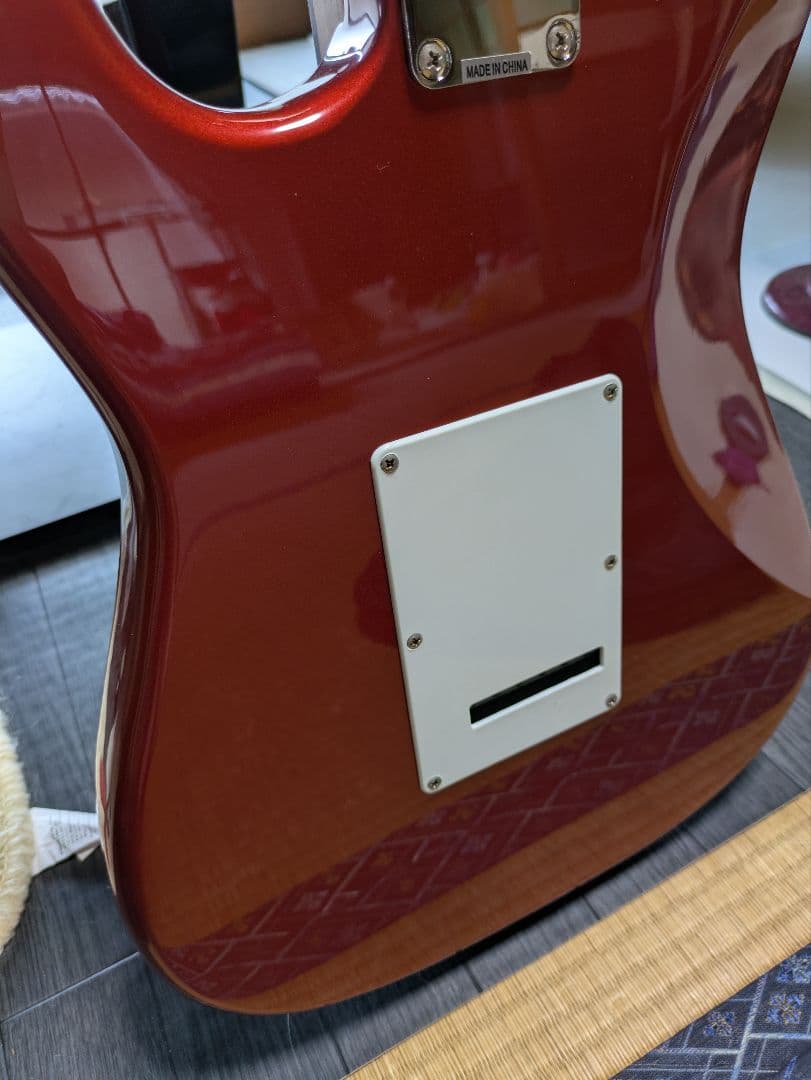 バスカーズ　エレキギター 　レッド　ちいかわピック　BUSKER'S