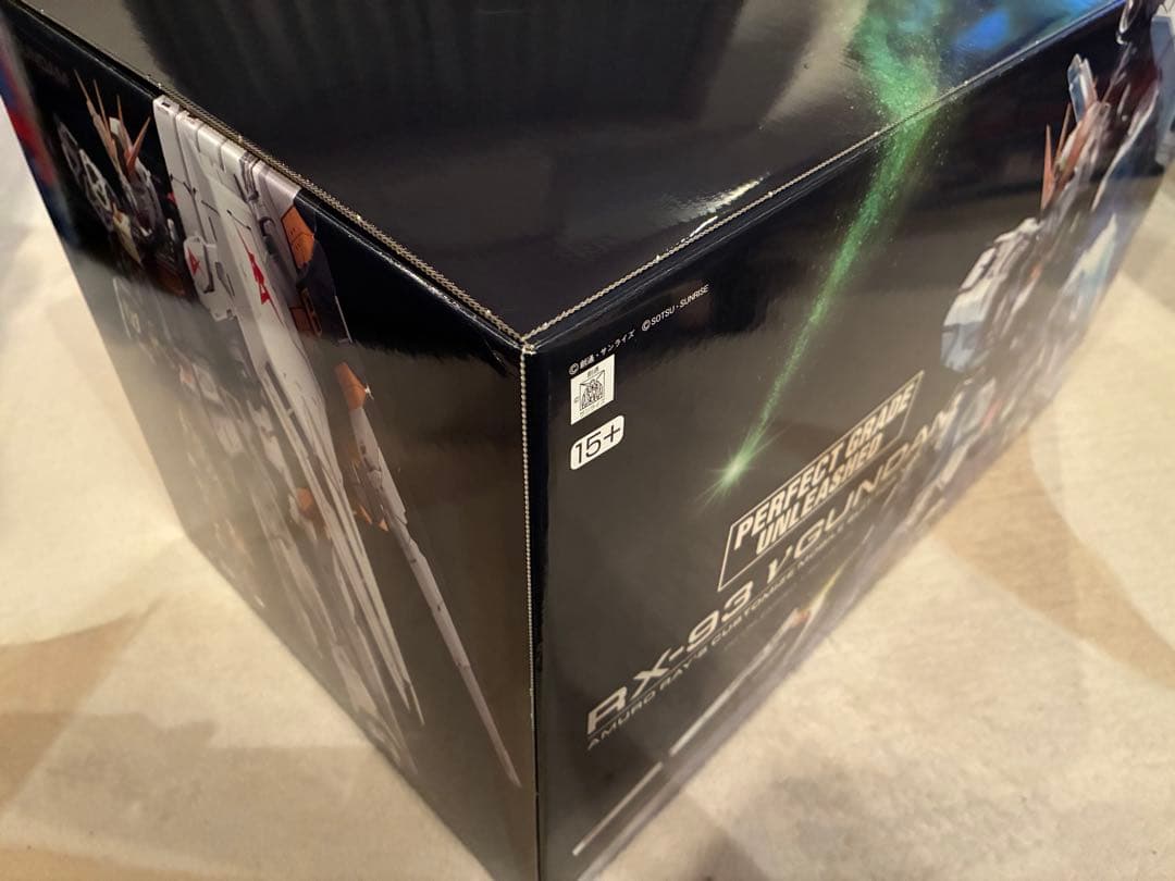 PG UNLEASHED 1/60 RX-93 νガンダム LEDユニット付き