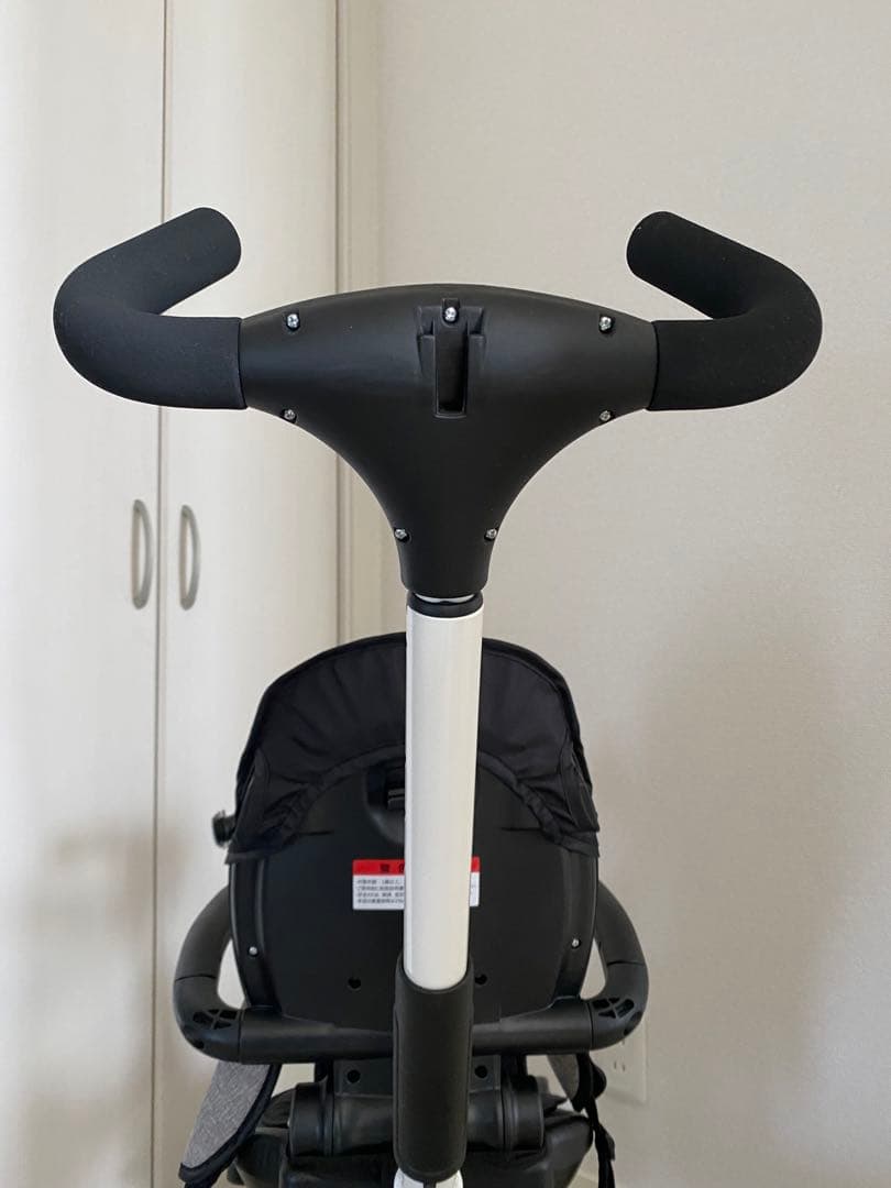 【美品】BTM 子供用三輪車　4in1 ベージュ