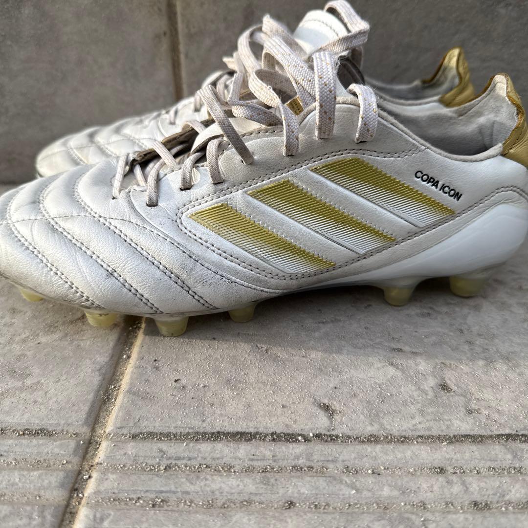 サッカースパイク　コパアイコン2 KAMO限定色　白金