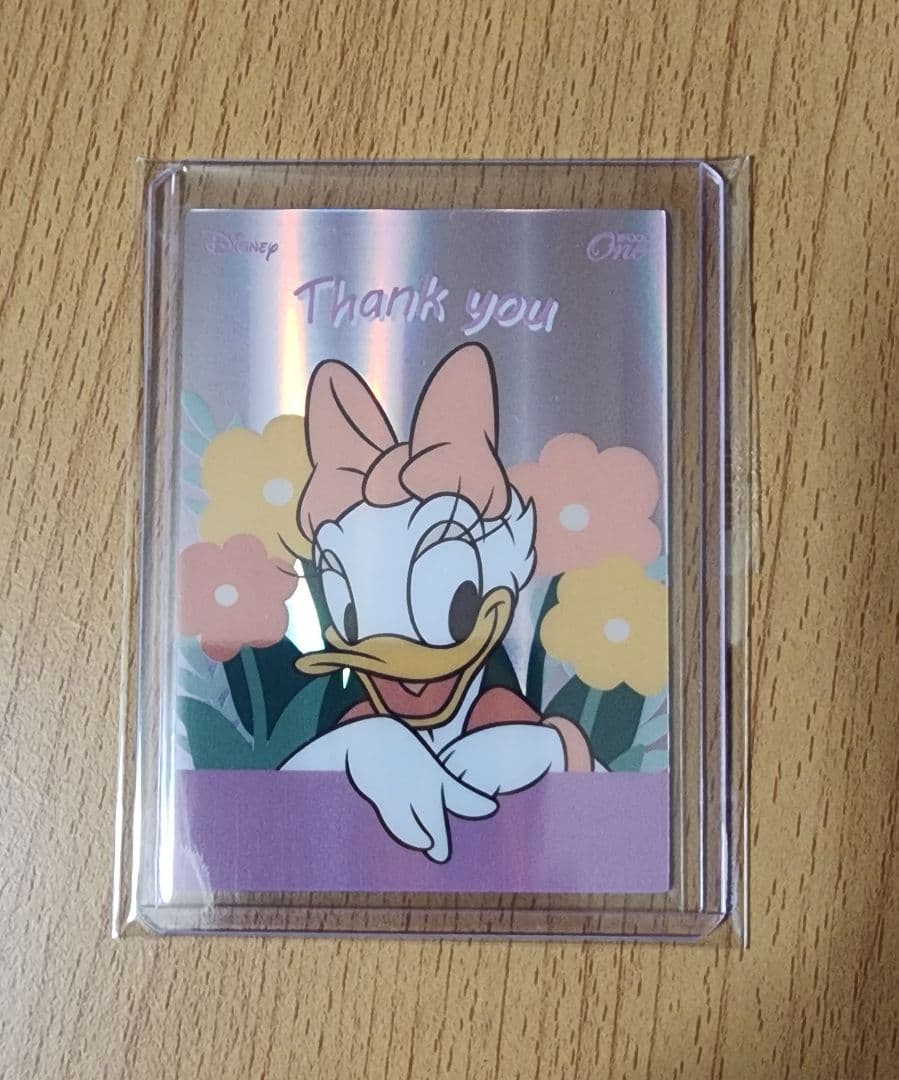 世界10枚限定カード！シリアルナンバー入りDAISY DUCK デイジーダック