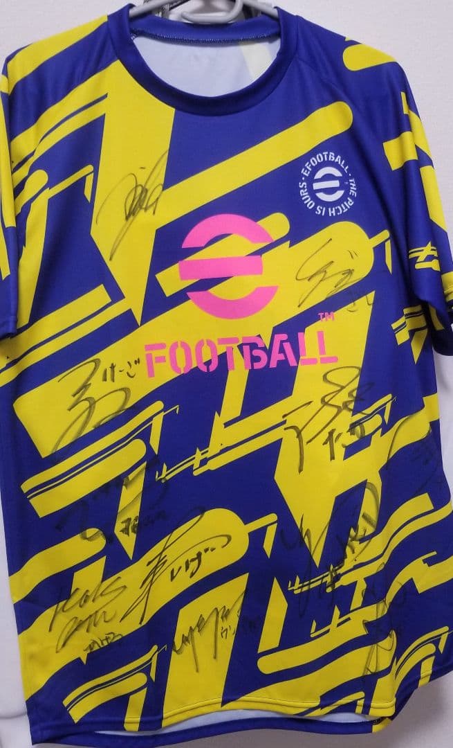 WINNERS（ウィナーズ）　サイン入りユニフォーム　コナミ　eFootball