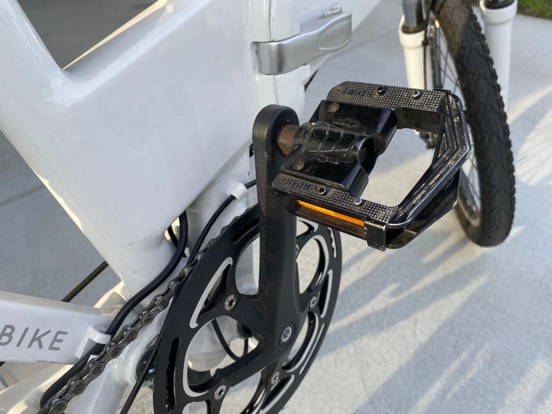 MATE City ホワイト 電動アシスト自転車