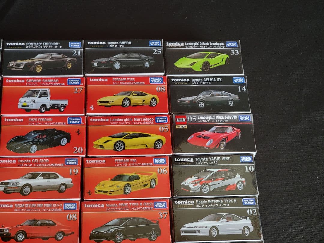 ☆新品未開封☆ トミカプレミアム ２８台セット