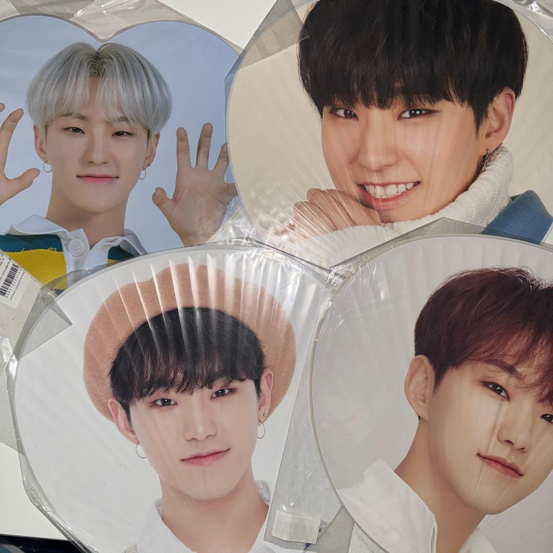 うちわ　ホシウジ