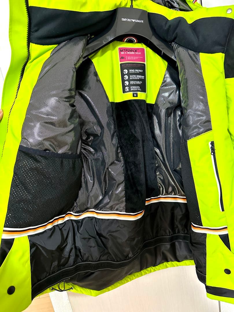 AUDI コラボスキーウェア　登山ジャケット