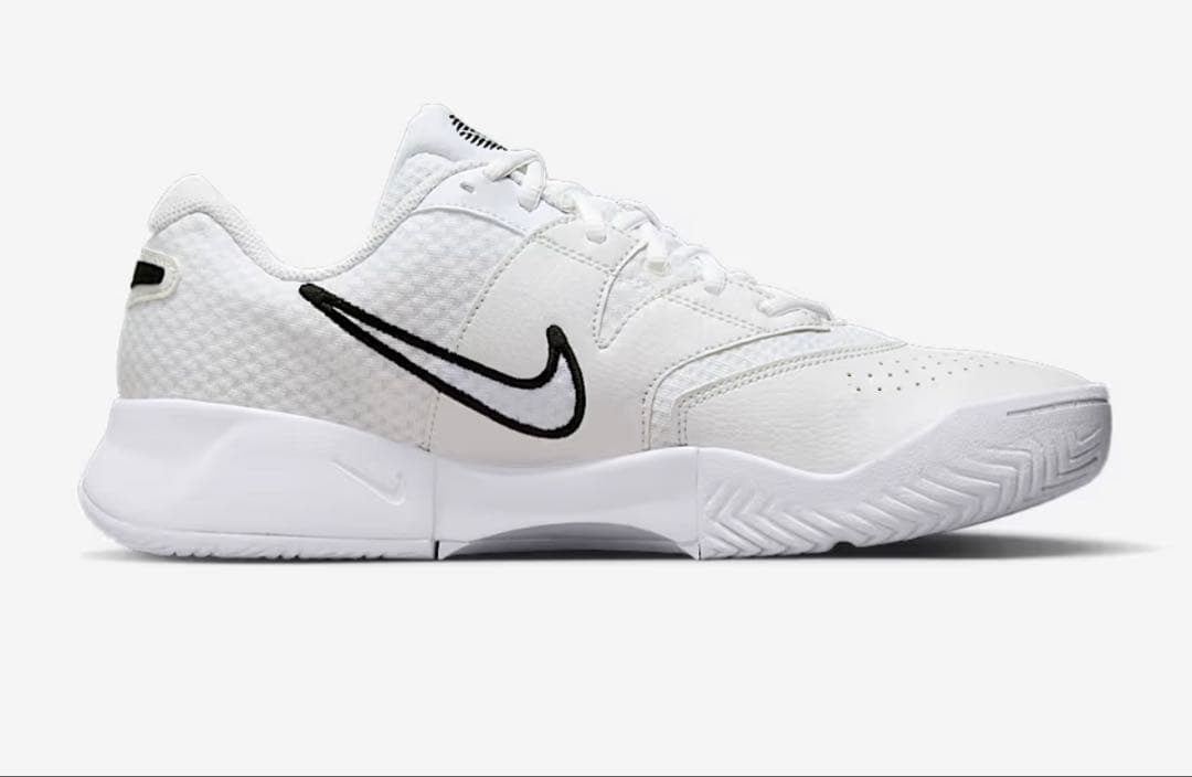 Nike テニスシューズ ホワイト/ブラック