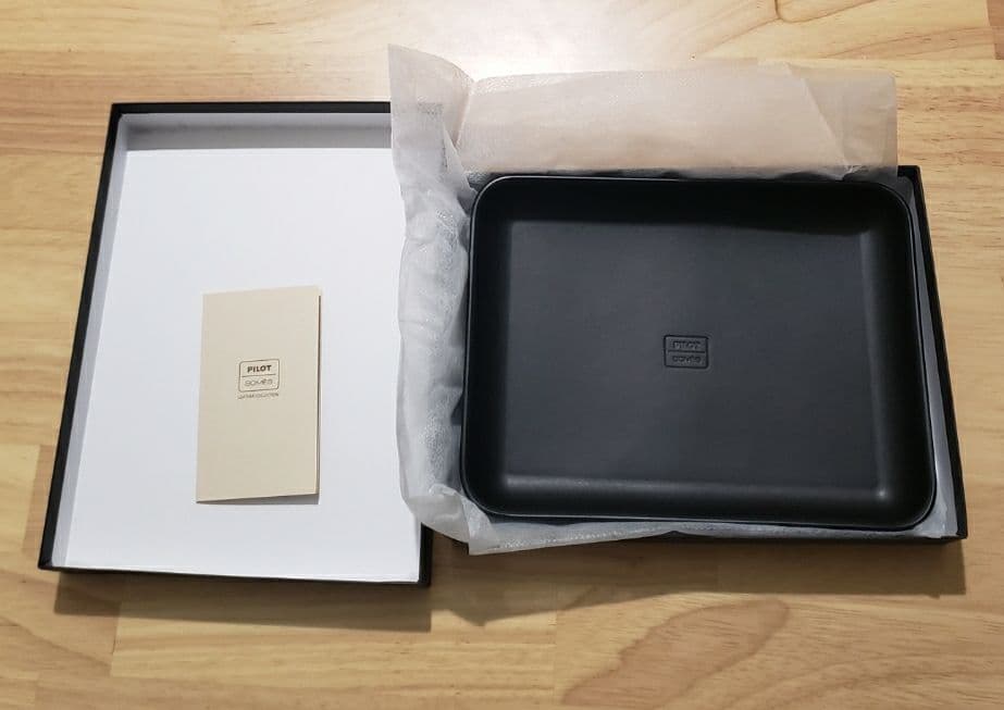 【限定】万年筆 カスタムurushi 黒 中細字(FM) ペントレー付き