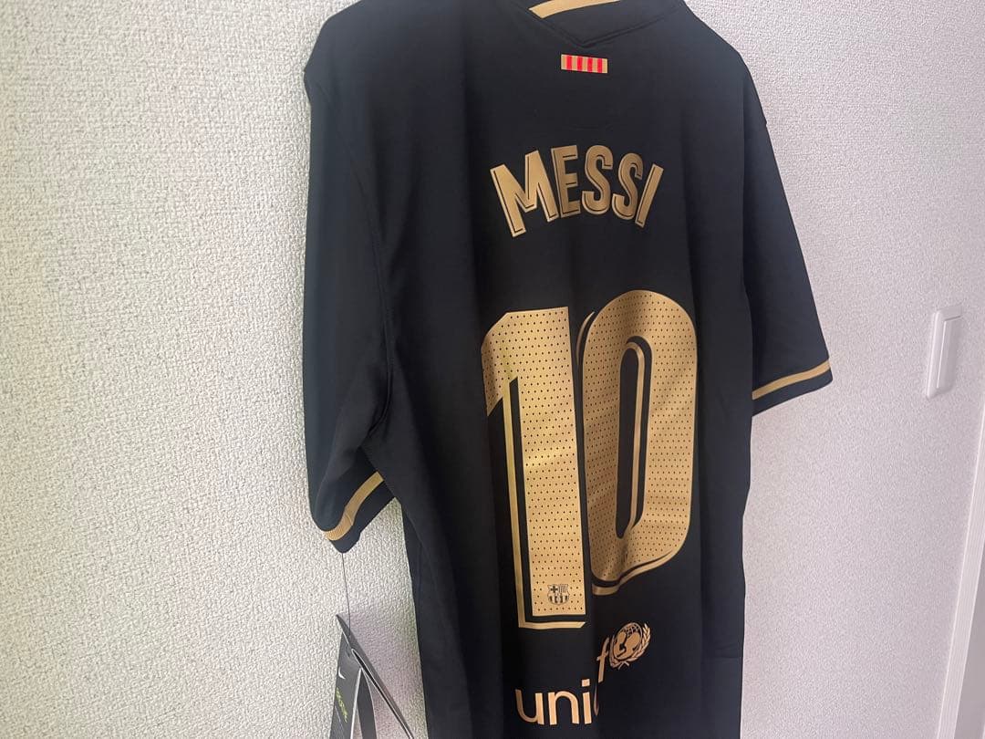 新品・未使用　メッシ10 FC Barcelona Nike Mサイズ　黒×金