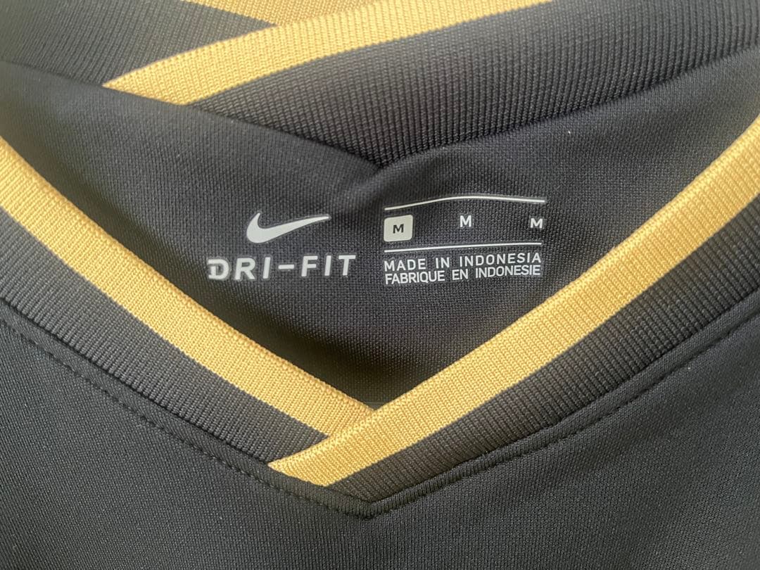 新品・未使用　メッシ10 FC Barcelona Nike Mサイズ　黒×金