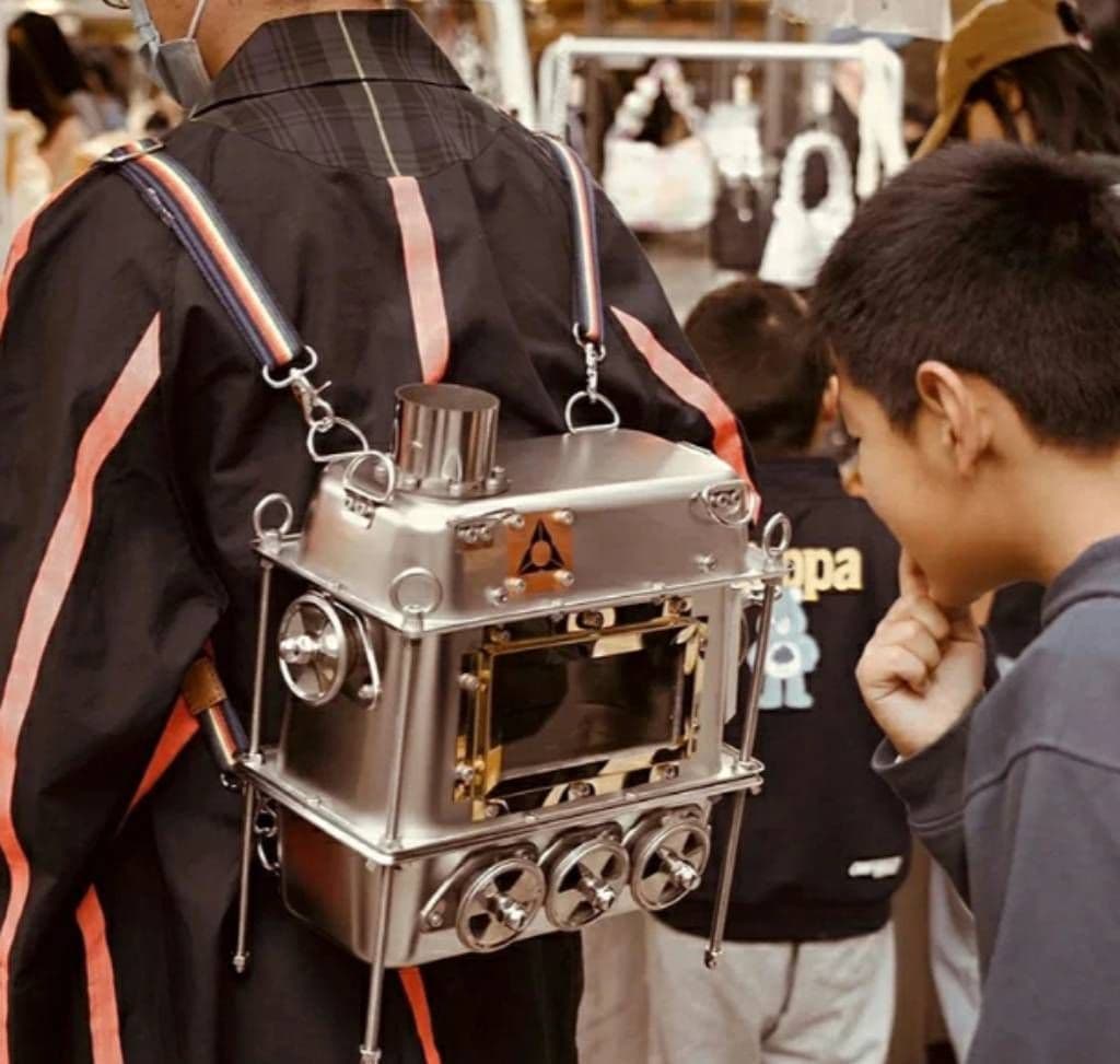 小型リュック薪ストーブ FOCUS UNCLE Rucksack Stove