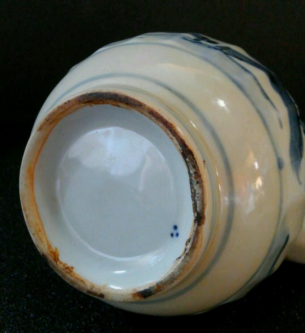 18世紀　オランダ　デルフト　古伊万里写　鎬《しのぎ》手　山水に灯籠図　乳瓶