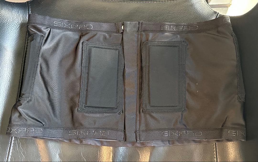 お*ち様 【SIXPADシックスパッド】パワースーツ ライト コアベルト《Ｌ》