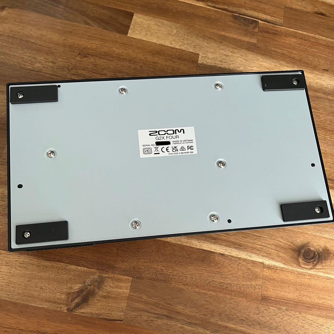 ZOOM G2X FOUR ほぼ新品同様 ギター用マルチエフェクター
