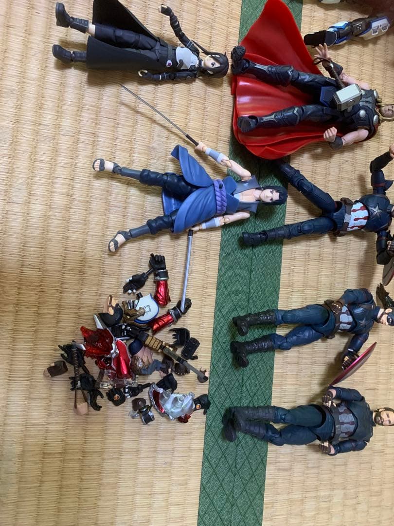 SIC仮面ライダー　アベンジャーズフィギュアーツ　リボルテックヴェノム等