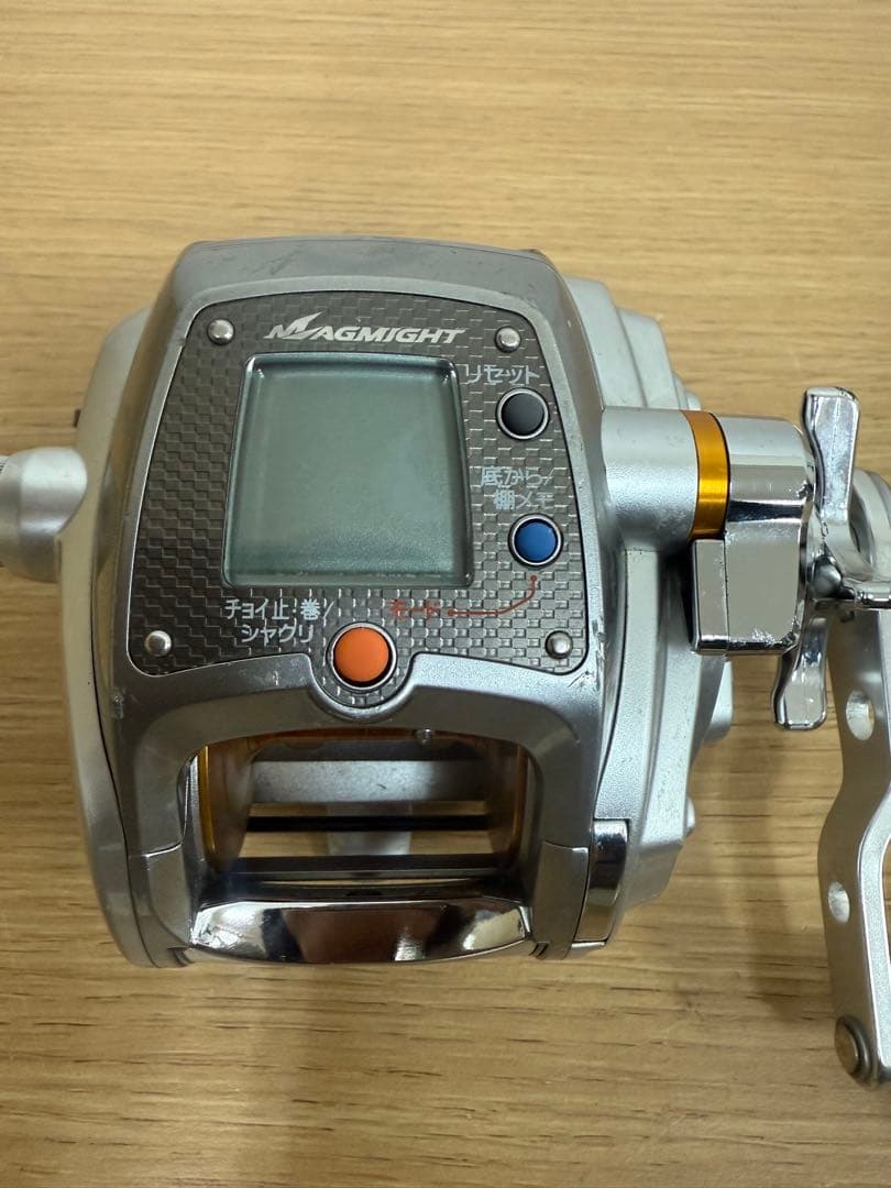 Daiwa SEABORG 400MM 電動リール — 日本製