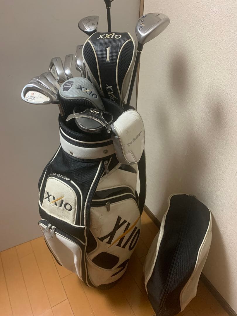 XXIO 11本 フルセット クラブセット キャディバック付き 送料無料