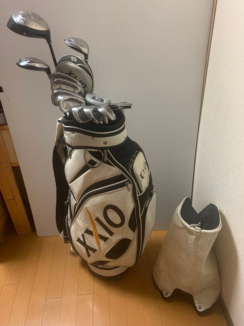 XXIO 11本 フルセット クラブセット キャディバック付き 送料無料