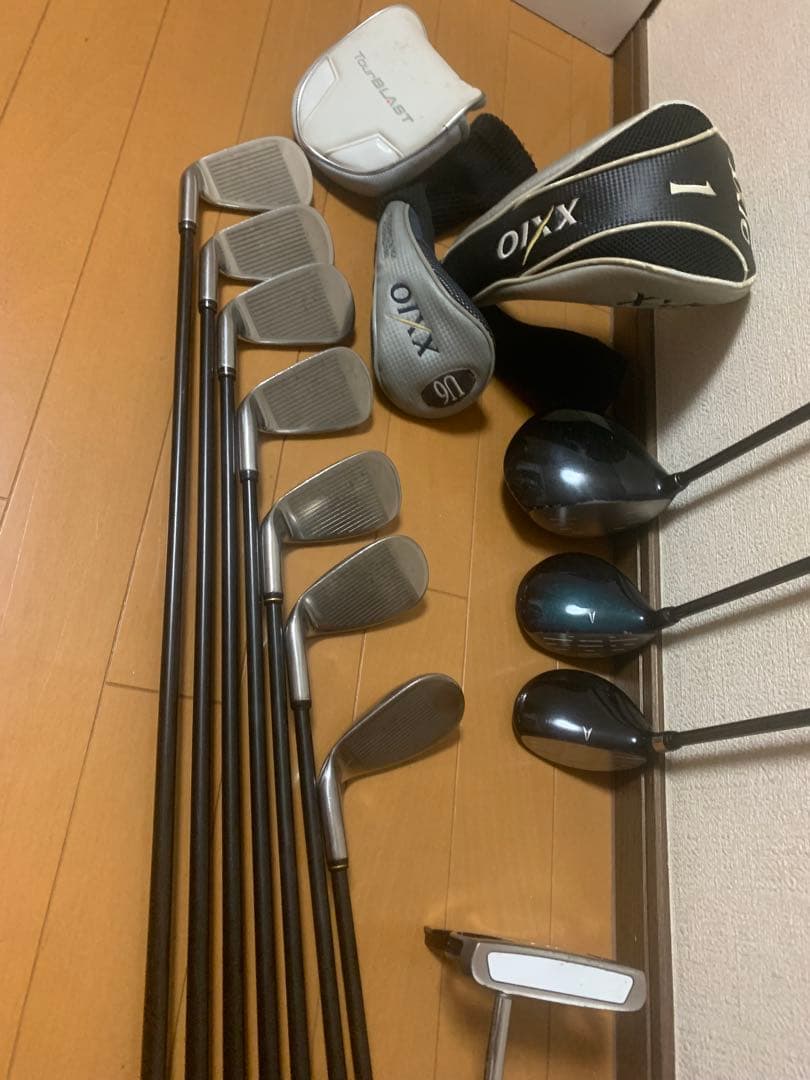 XXIO 11本 フルセット クラブセット キャディバック付き 送料無料