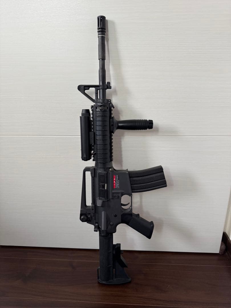 ぽ*ー様 【ジャンク】M4A1 RISバージョン　電動ガン　フォアグリップ付き