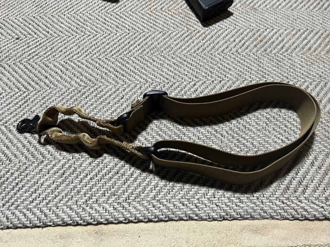 家*品様 KSC AKS74U ガスガン　スリングつき　中古