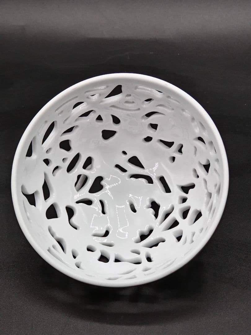 HEREND/ヘレンド　ファンタジーコレクション　ホワイトボンボ二エール