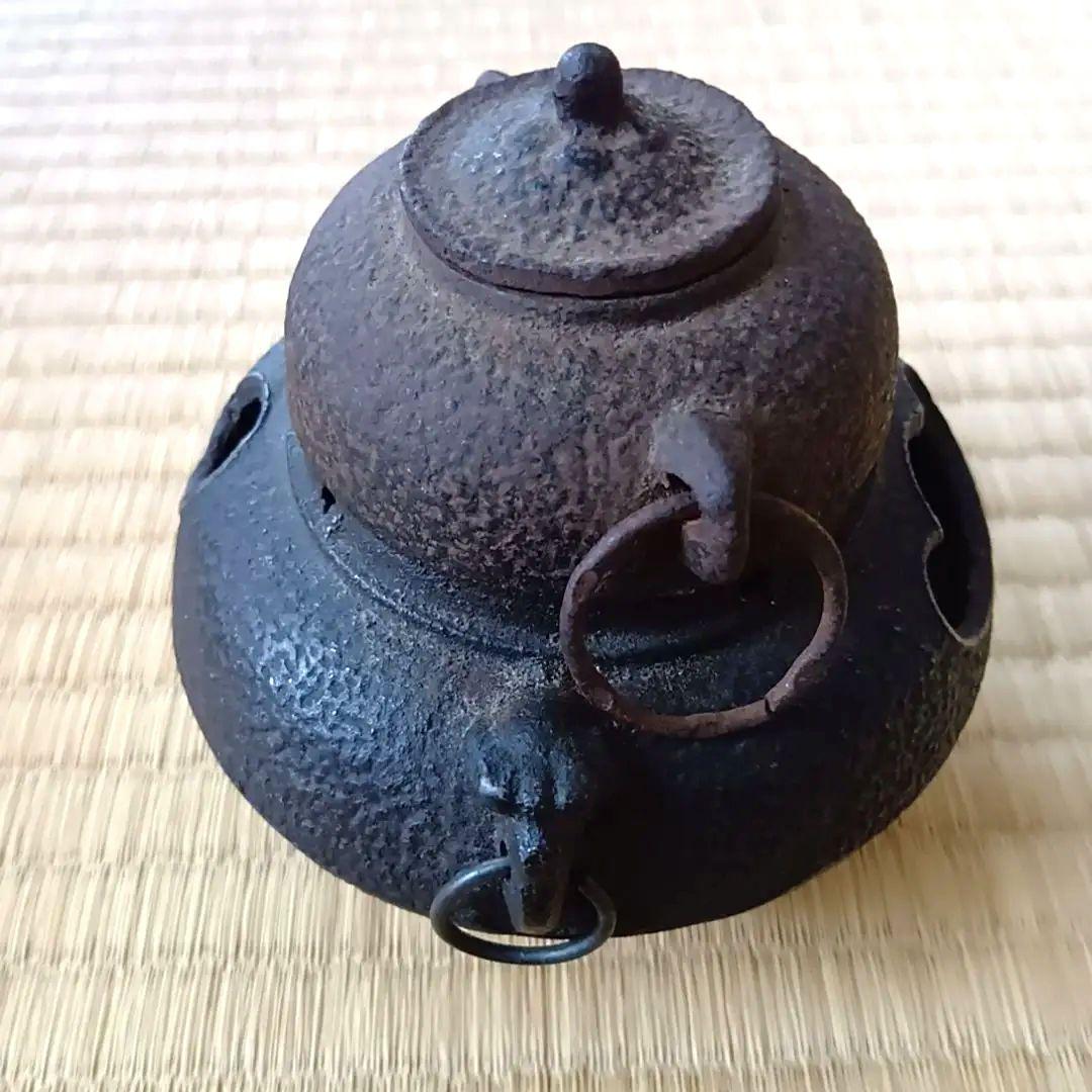 骨董品 茶釜 茶道具 唐獅子 香炉 火鉢 霰文様 置物 レトロ 鉄製 鉄器