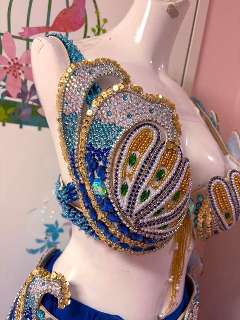 アリエル　キラキラ青い貝殻ブラベリーダンスセットアップ