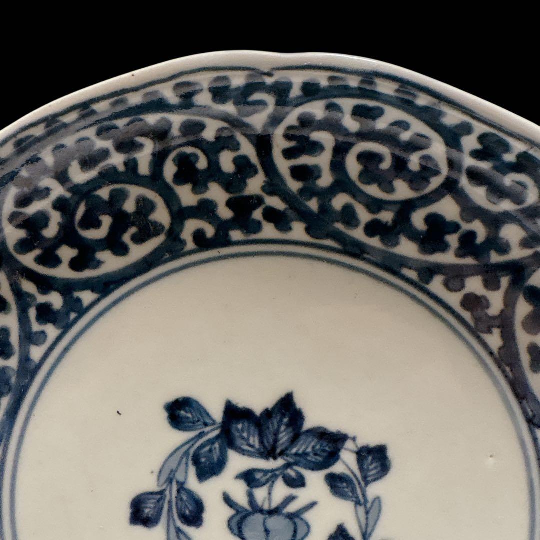 骨董品 アンティーク 蛸唐草 古伊万里 皿 丸皿 染付け 藍色 伊万里 渦福銘