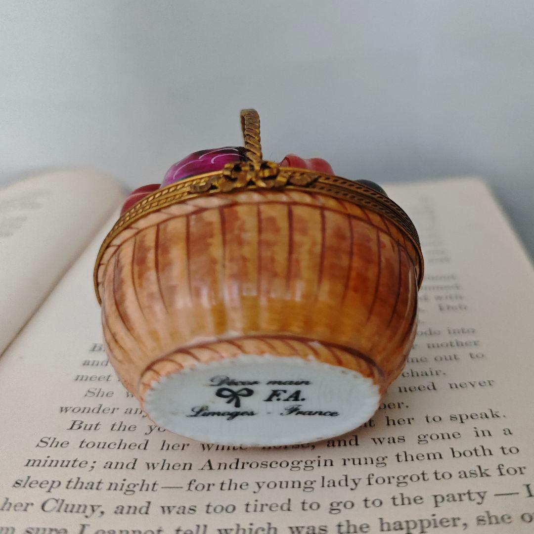 リモージュボックス　野菜いっぱいのバスケット　フランス製　小物入れ　ミニチュア