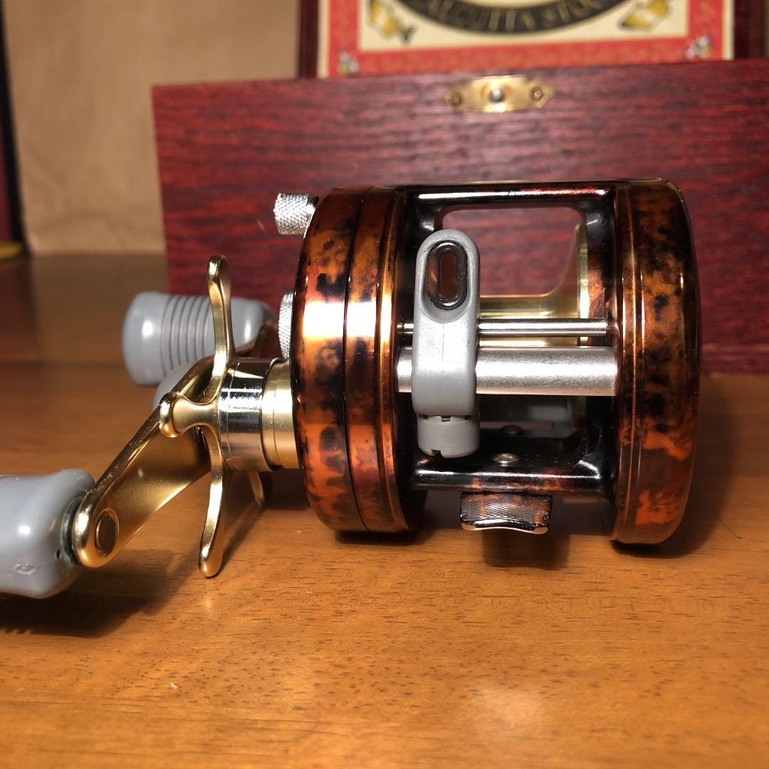 限定 シマノ カルカッタ