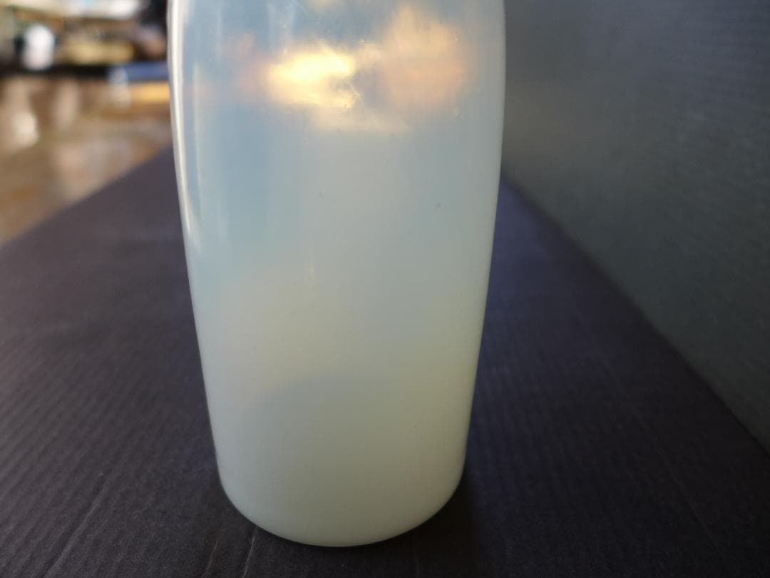 蔵出し　明治期頃　乳白ガラス　徳利　和ガラス瓶　乳半　明治ガラス　酒器　美品