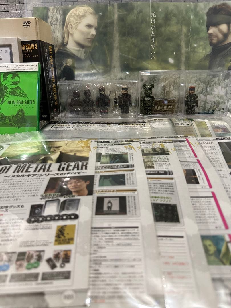 メタルギア 3.4グッズ　キューブリック　ベアブリック　DVD box