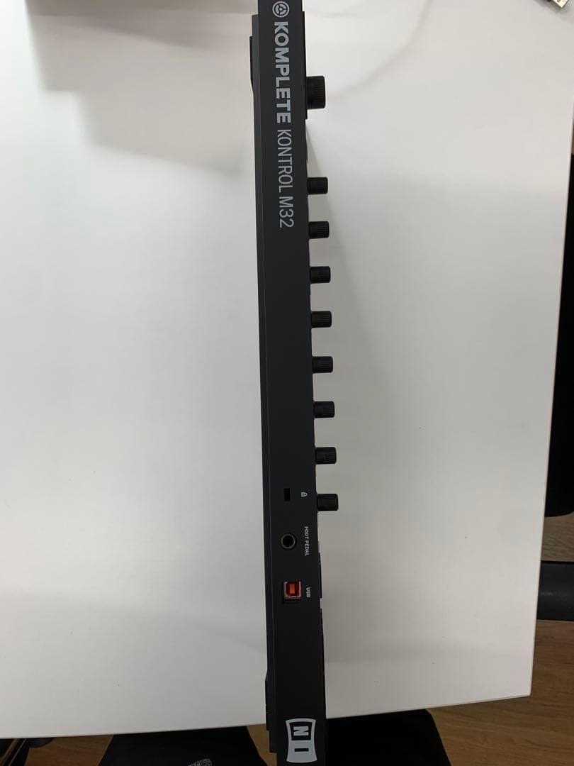 KOMPLETE 25鍵 MIDIキーボード