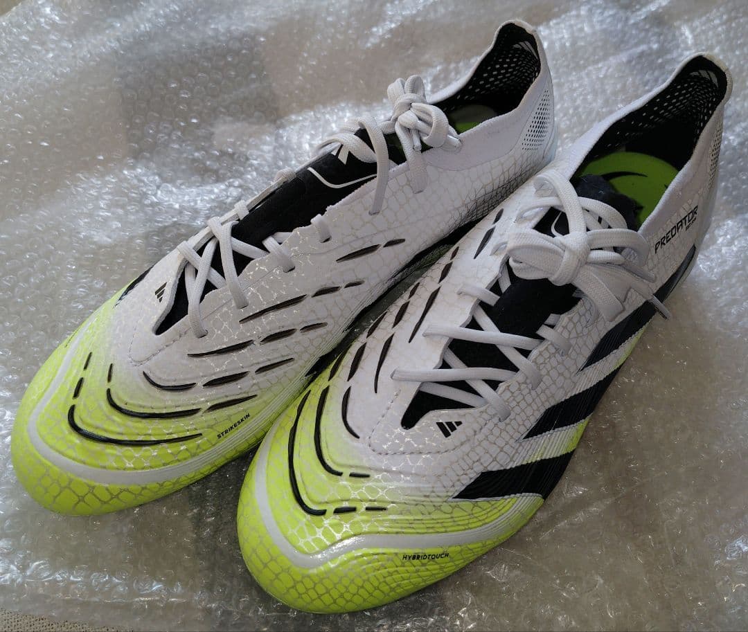 アディダスadidasプレデターFG25.5cm