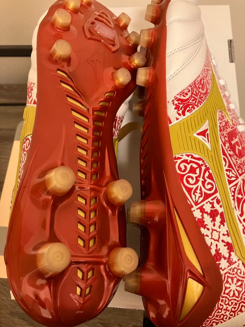 ミズノ　サッカースパイク　モレリアネオ4 セルヒオ・ラモス 26.0