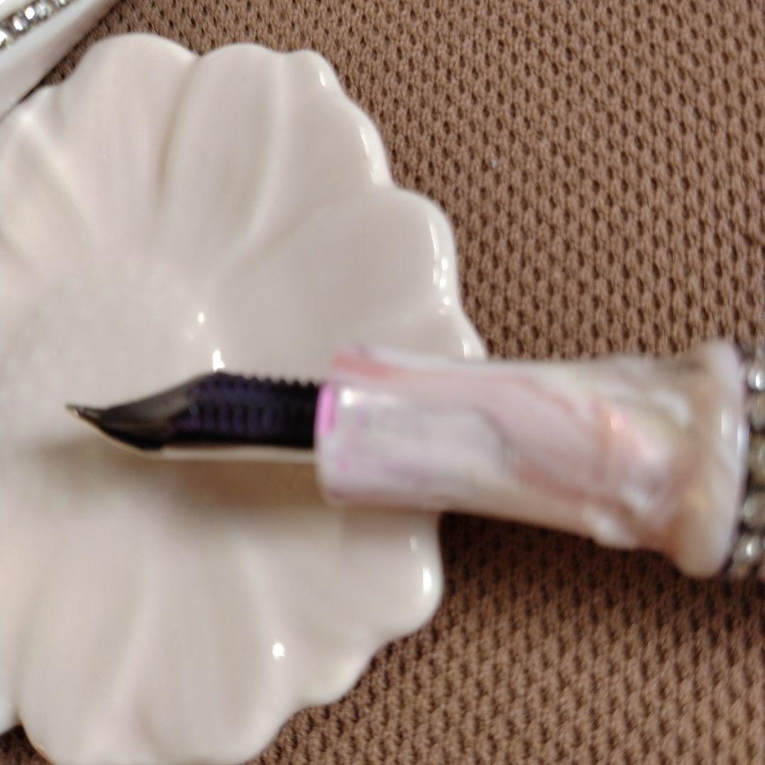 Visconti 万年筆 ディヴィーナロイヤル　ローズパールF