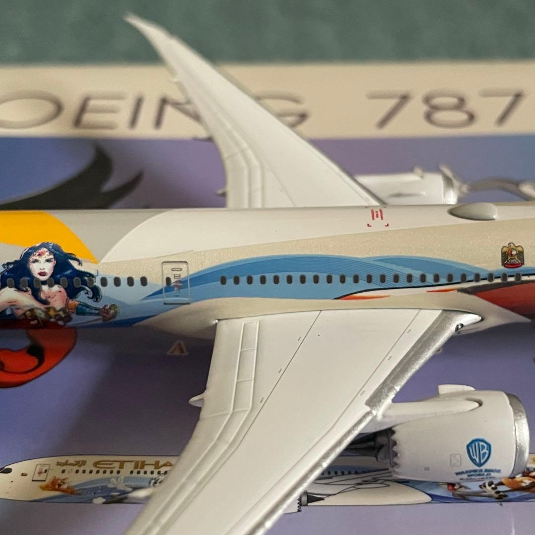ETIHAD AIRWAYS エティハド 787-10 ワーナー・ブラザース