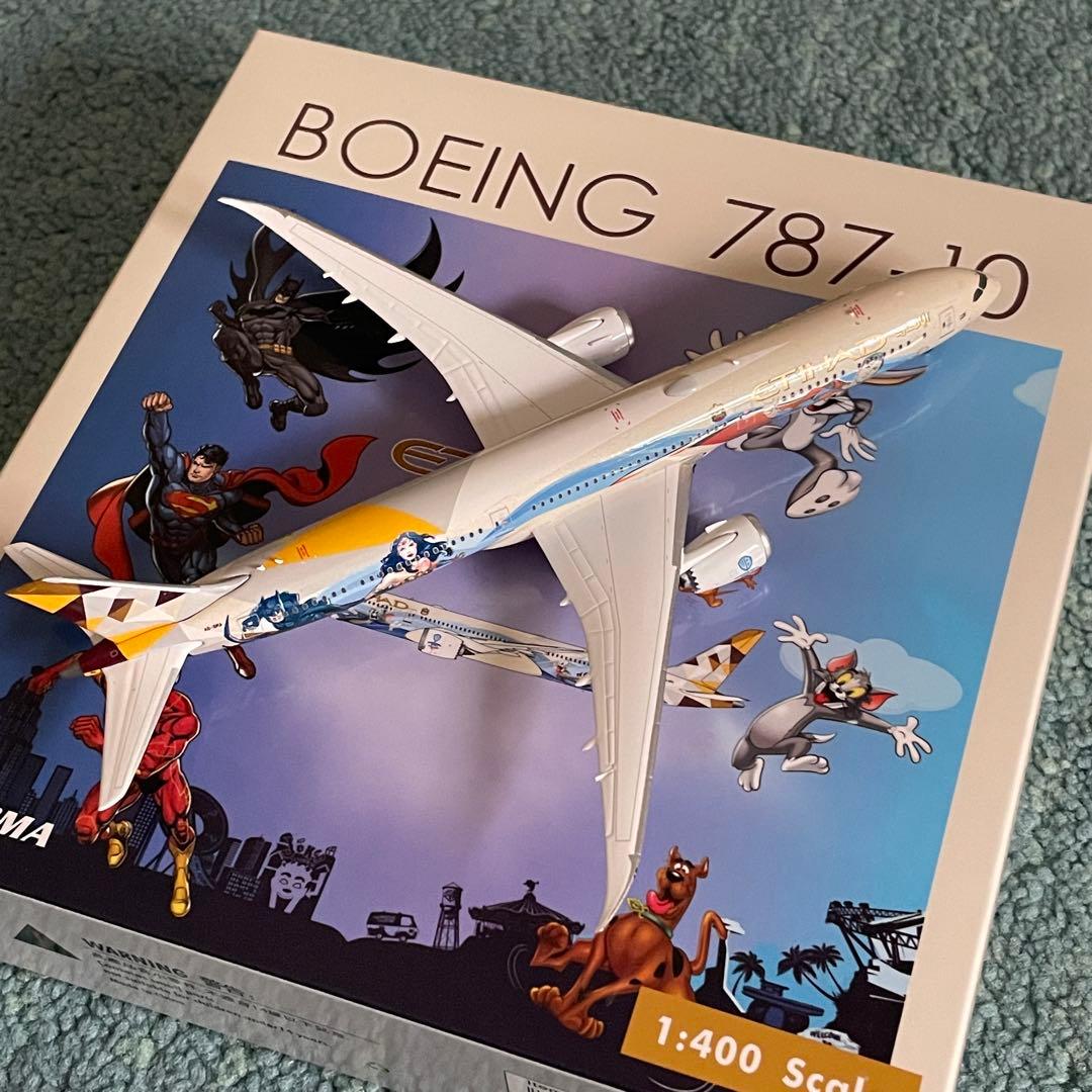 ETIHAD AIRWAYS エティハド 787-10 ワーナー・ブラザース