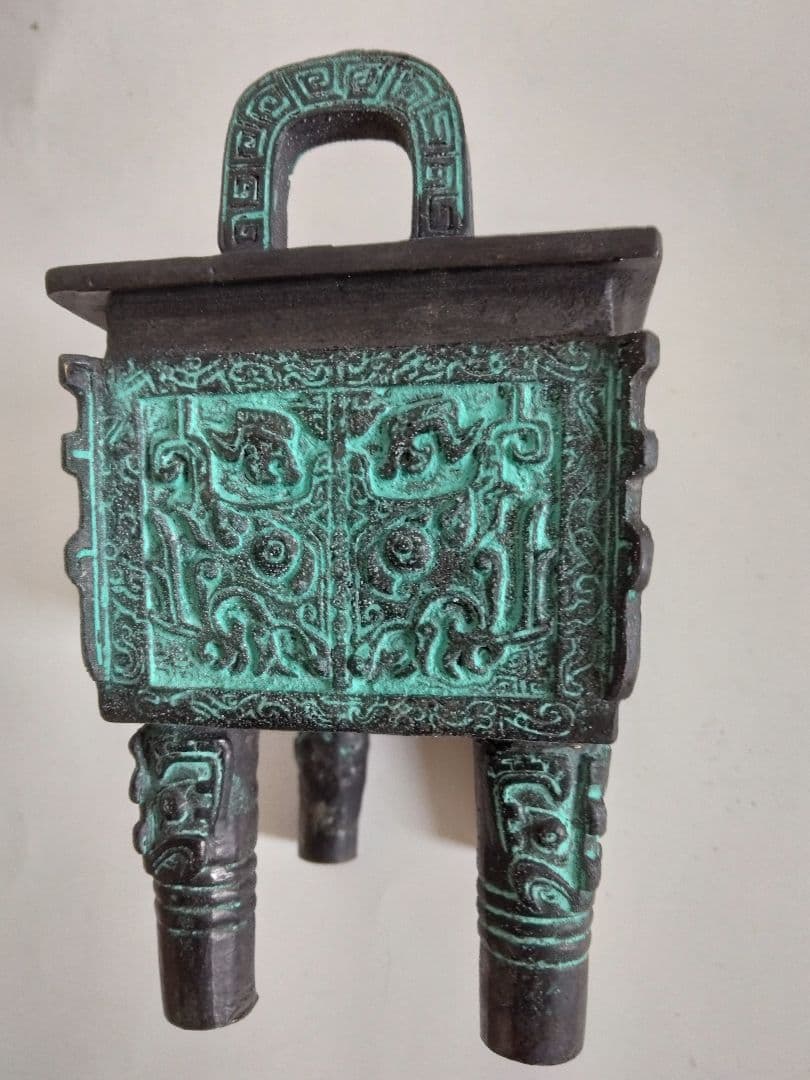 中国古来の青銅器　方てい香炉