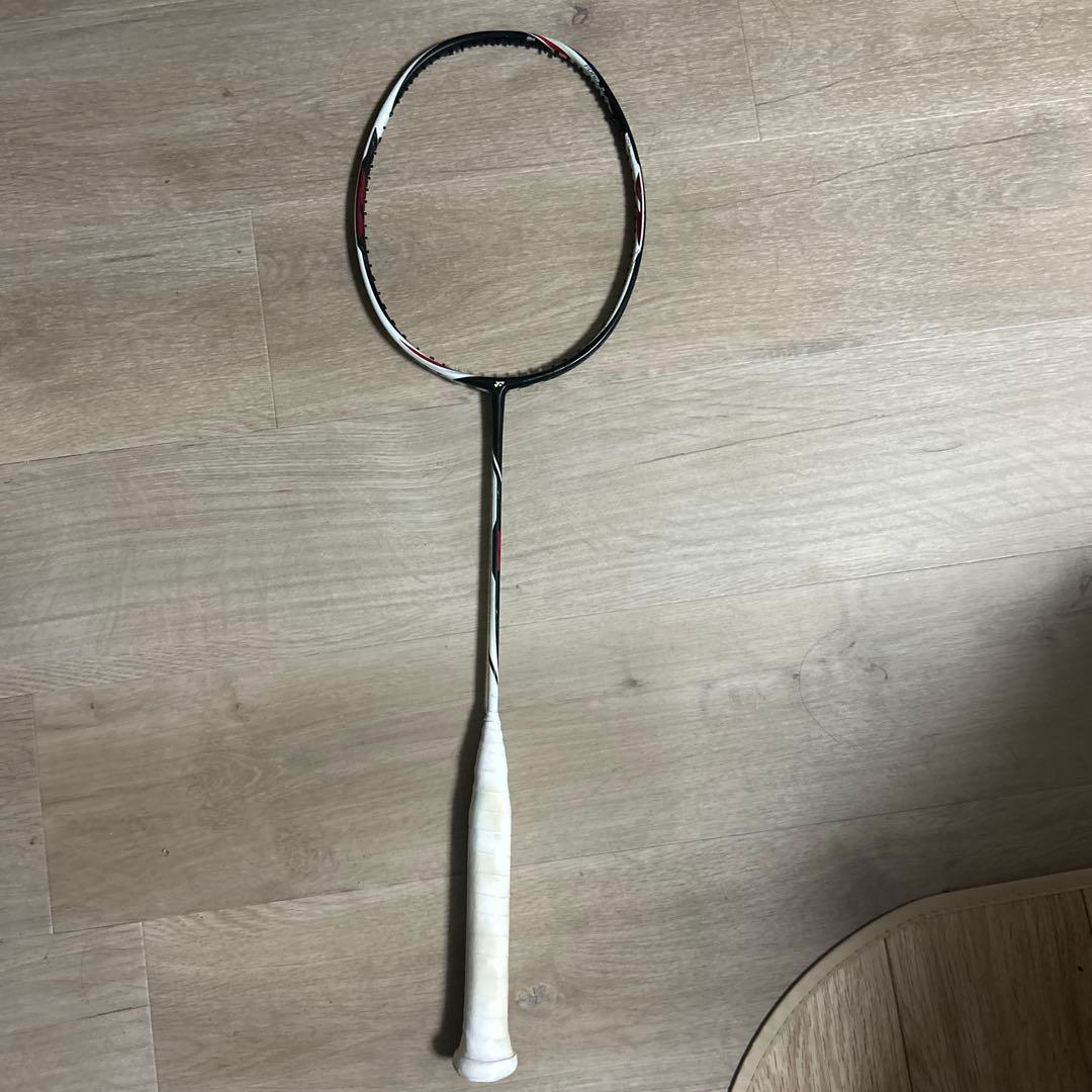 り*り様 バドミントンラケットジーストライク