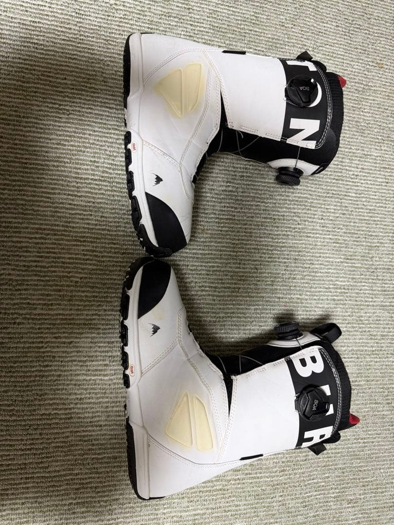 Burtonスノーボードシューズ 男子用