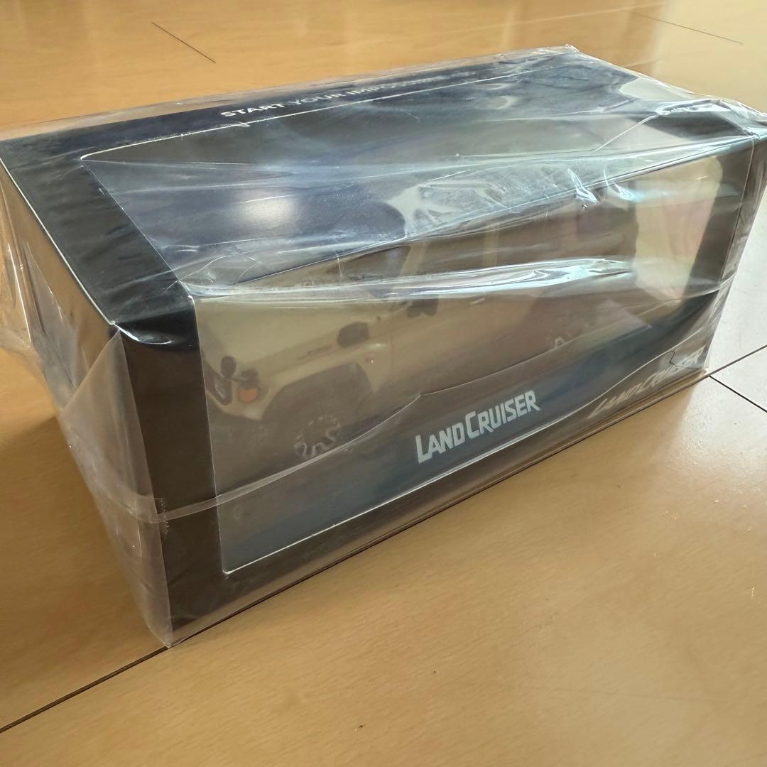 ランドクルーザー70 1/30スケール ミニカー