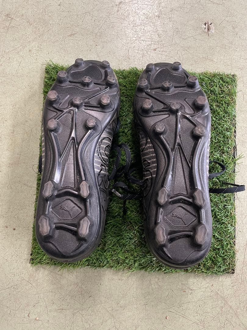 プーマ　スパイク　フューチャー　27.5