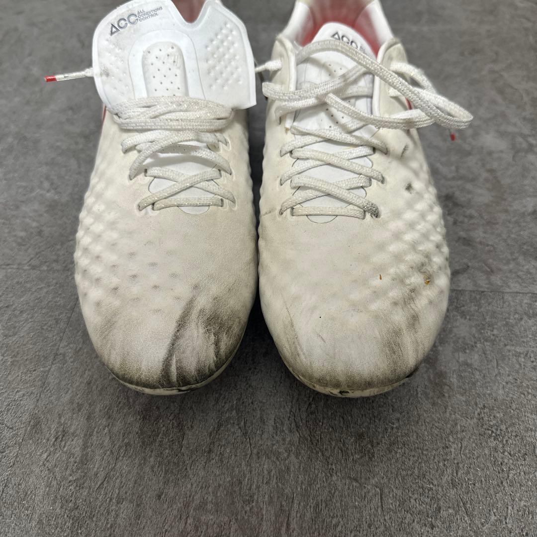 Nike マジスタACG