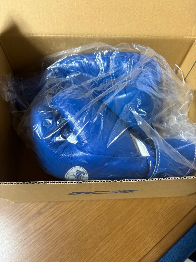 期間限定Winning ボクシンググローブ 8oz 青 マジックテープ