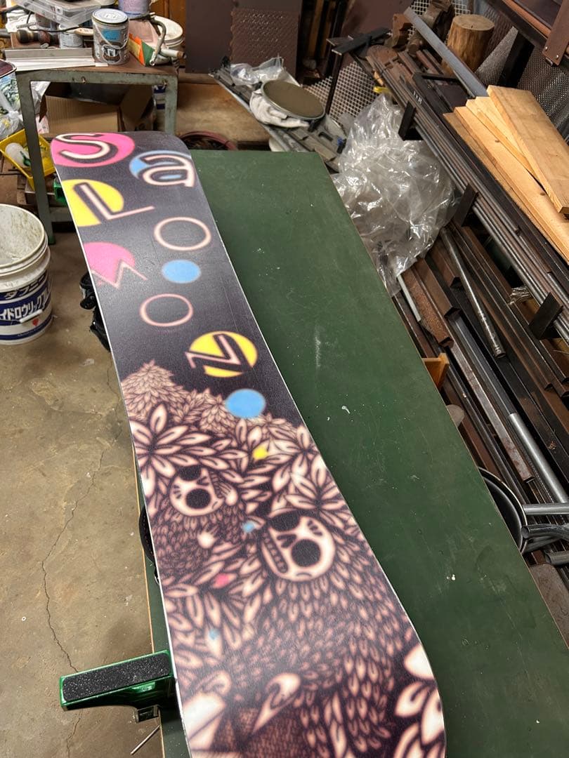 サロモン　カラフルなパンダデザイン スノーボード　139cm