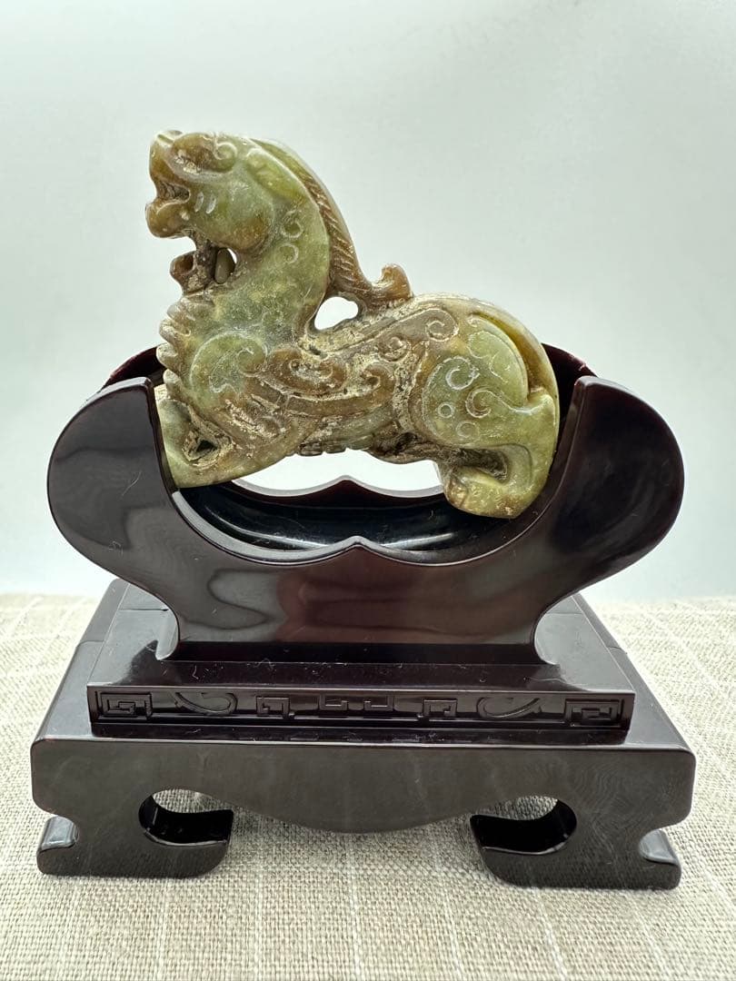 【中国古美術】紅山文化 古墳の物 旧蔵 置物 古玉 （麒麟）收藏品