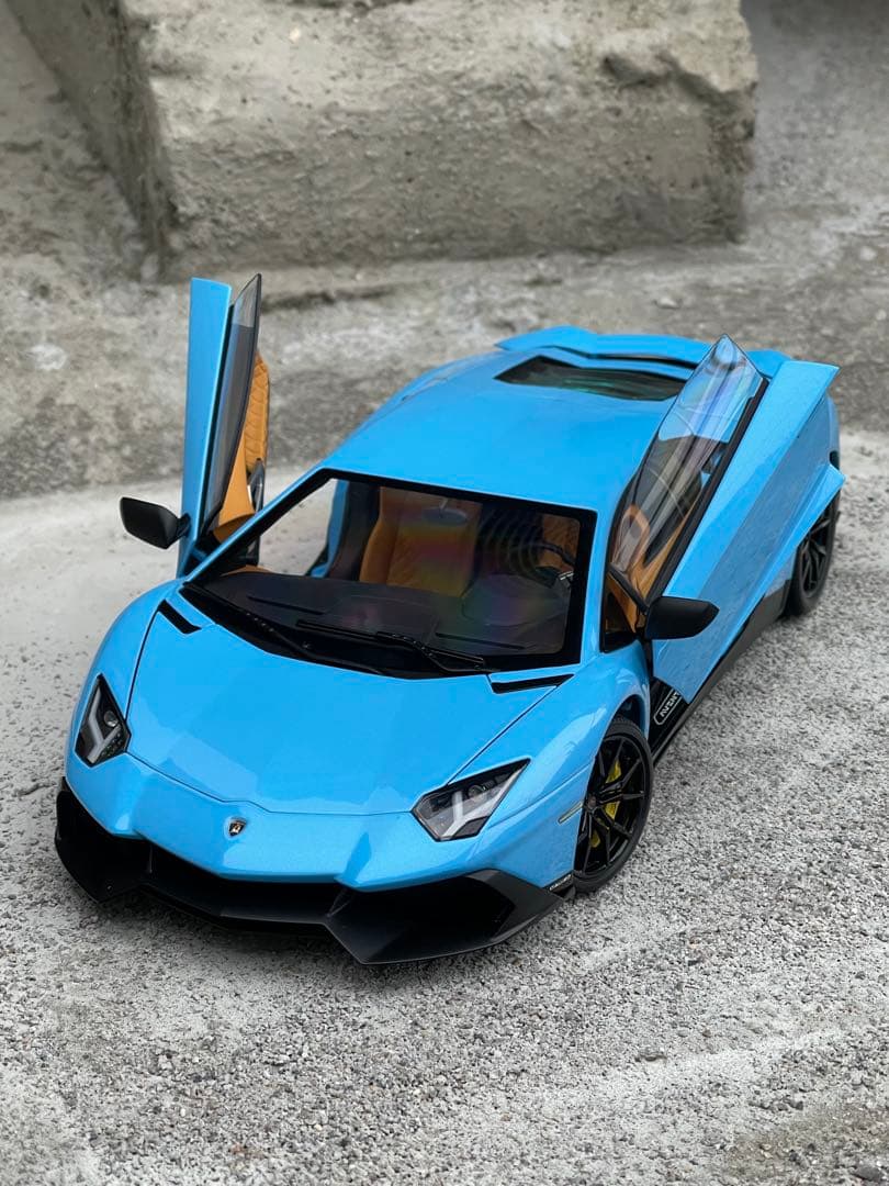 訳あり Aa ランボルギーニ アヴェンタドール LP720 1/18